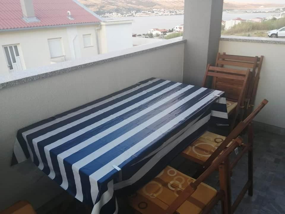 Apartman Dora Apartman Pag Town Kültér fotó